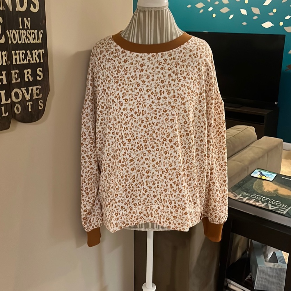 NWT Ann Taylor Lou & Grey Sweatshirt Size L